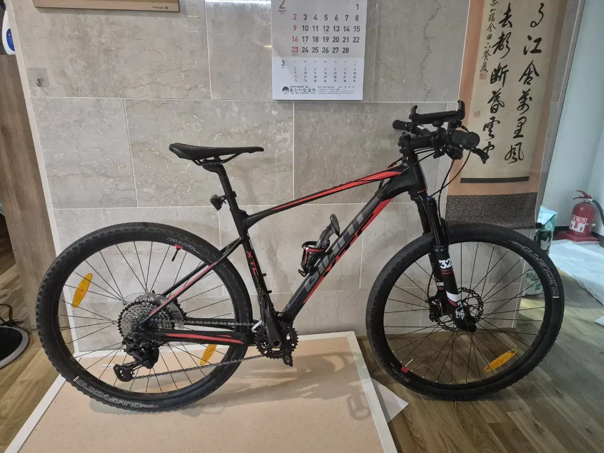 자이언트11kg,12단 풀xt mtb